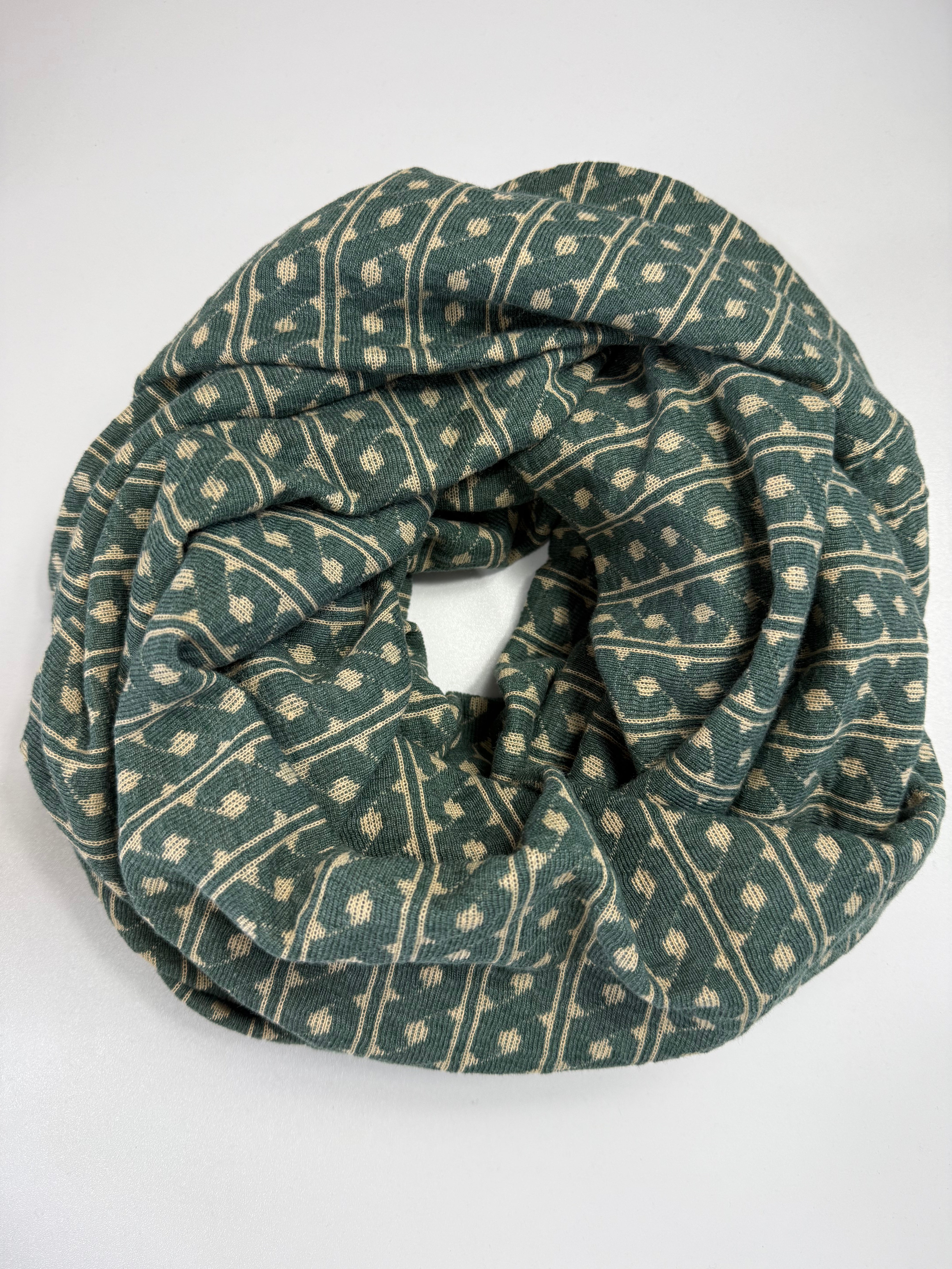 The forever Infinity Scarf